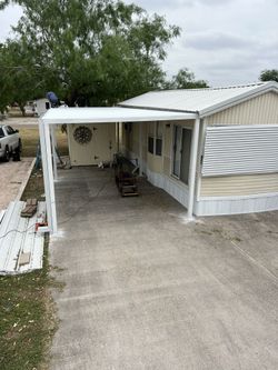 Outdoor Patio / Carport 