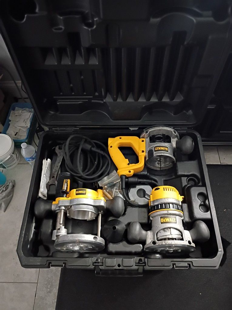 DeWalt Router 3 Base Set Read Description 
