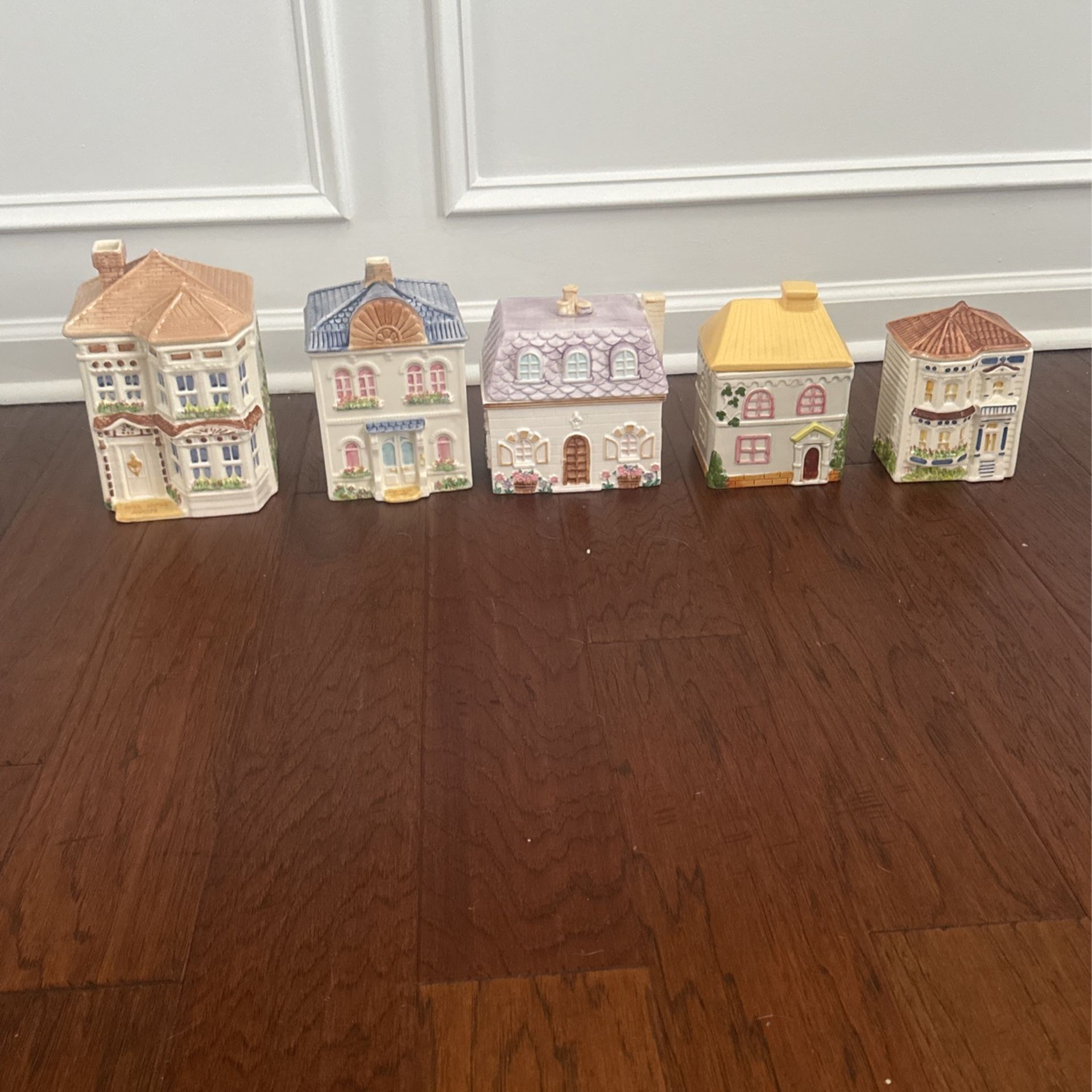Country Estate Hand Painted