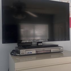 Insignia HDMI 32” LED Tv 