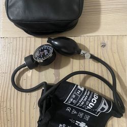 Blood Pressure Cuff With Sphygmomanometer And Bag,ADC