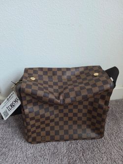 Mens Louis vuitton messanger bag