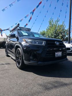 2019 Toyota Highlander $2,800* DOWN/ENGANCHE*