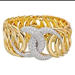 Brand New Woman Ring