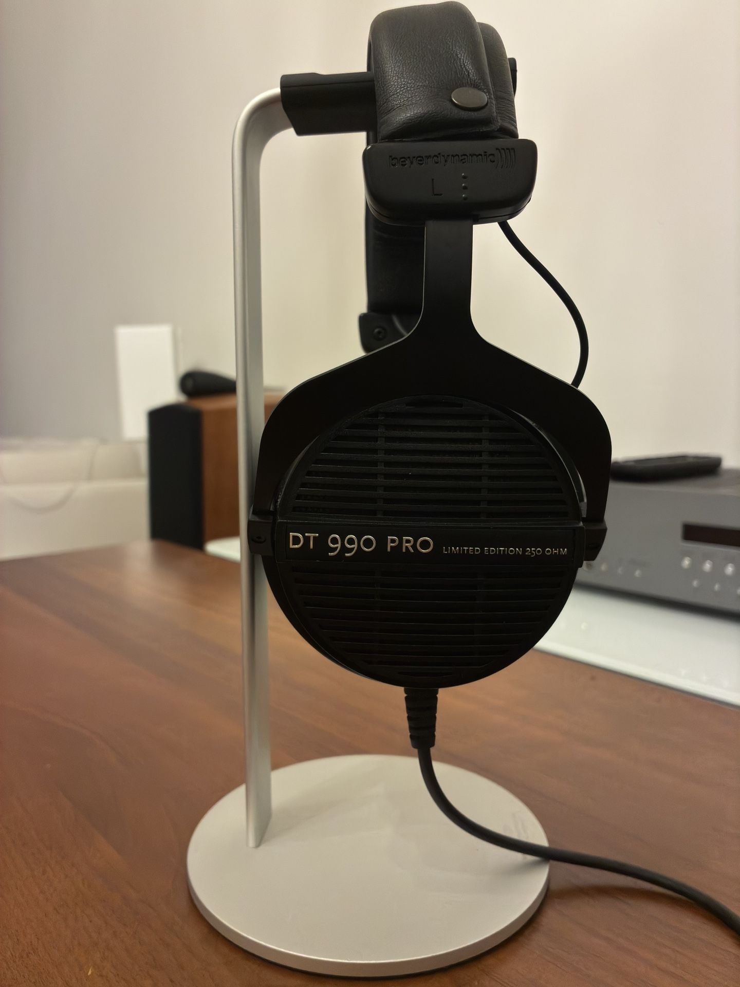 Beyerdynamic DT 990 Pro Limited Edition