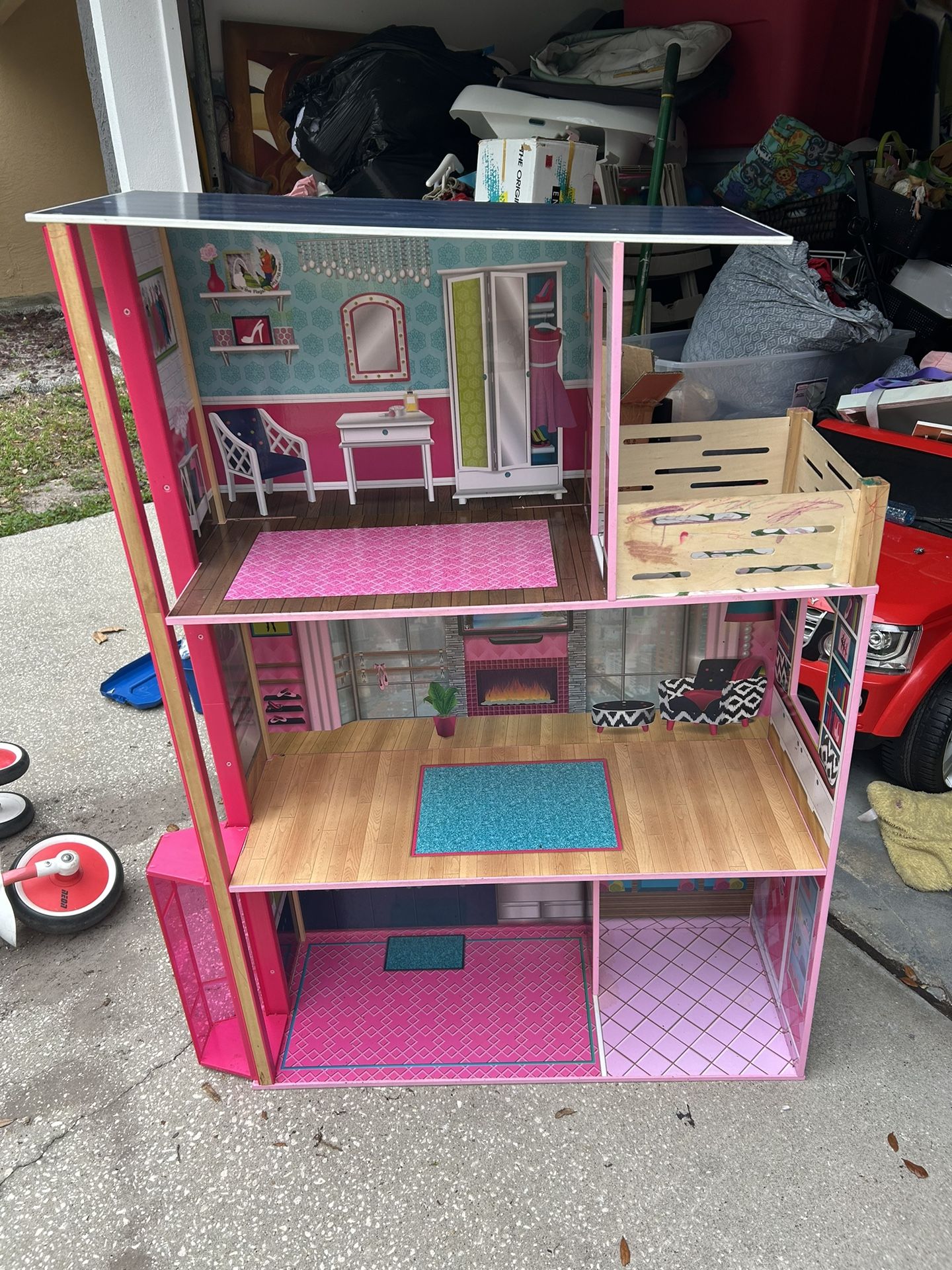 Barbie Doll House 