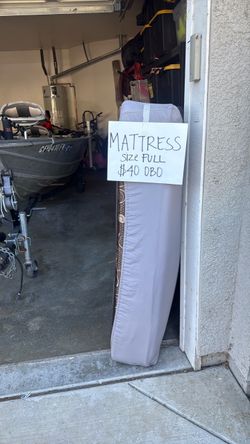 Full size mattress
