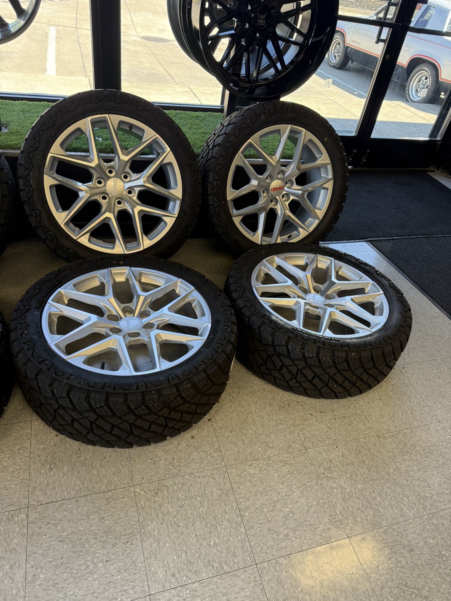 22” 24” GMC Chevy Escalade Wheels In Stock! Install Today Financing Available