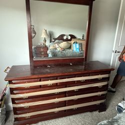 Queen Bedroom Set