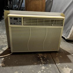 GE Air Conditioner 12,000BTU