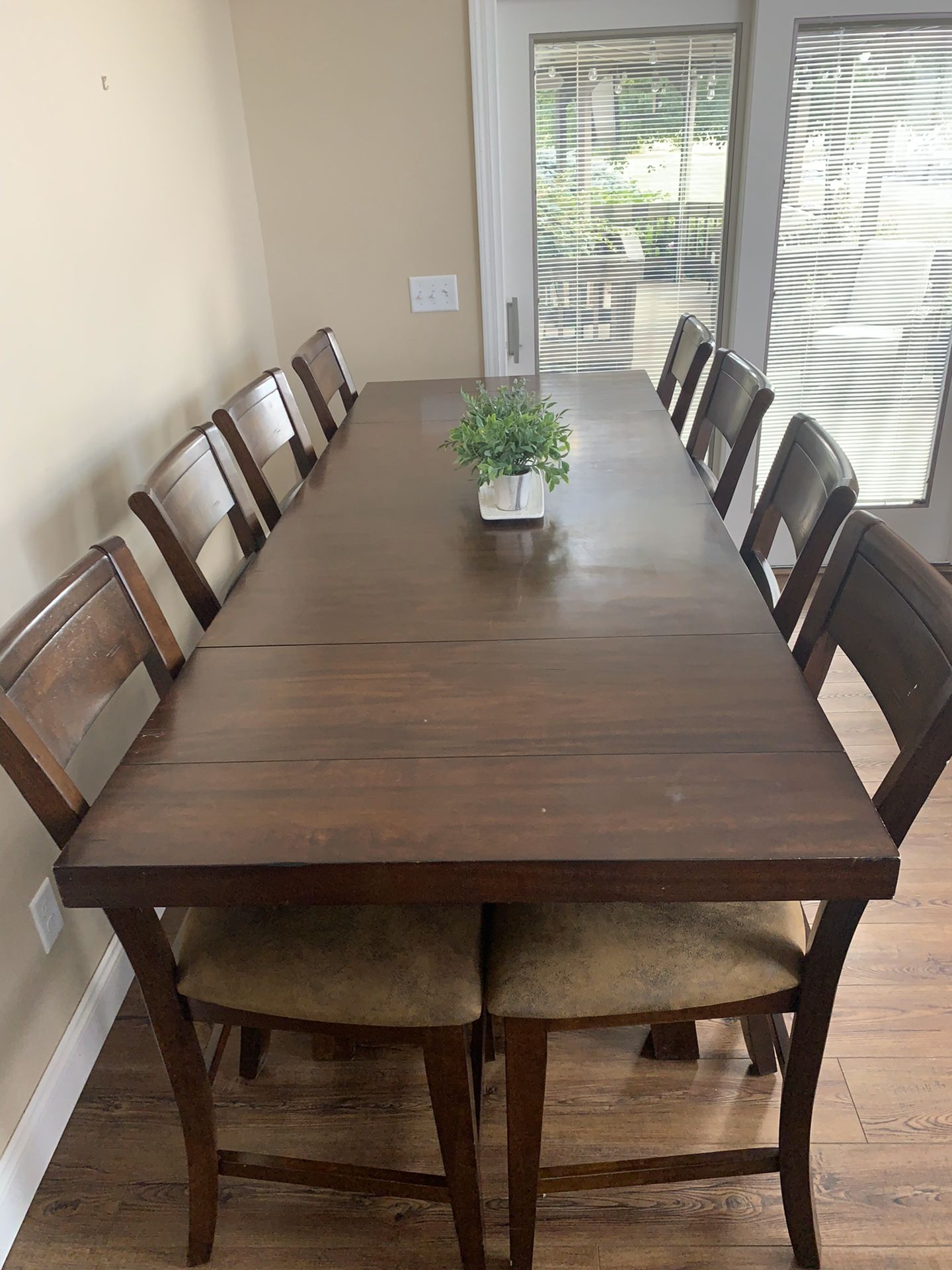 6-8 large Kitchen/dining room real wood table @ kitchen counter height