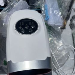 Hand massager