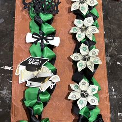Graduation Ribbon Lei