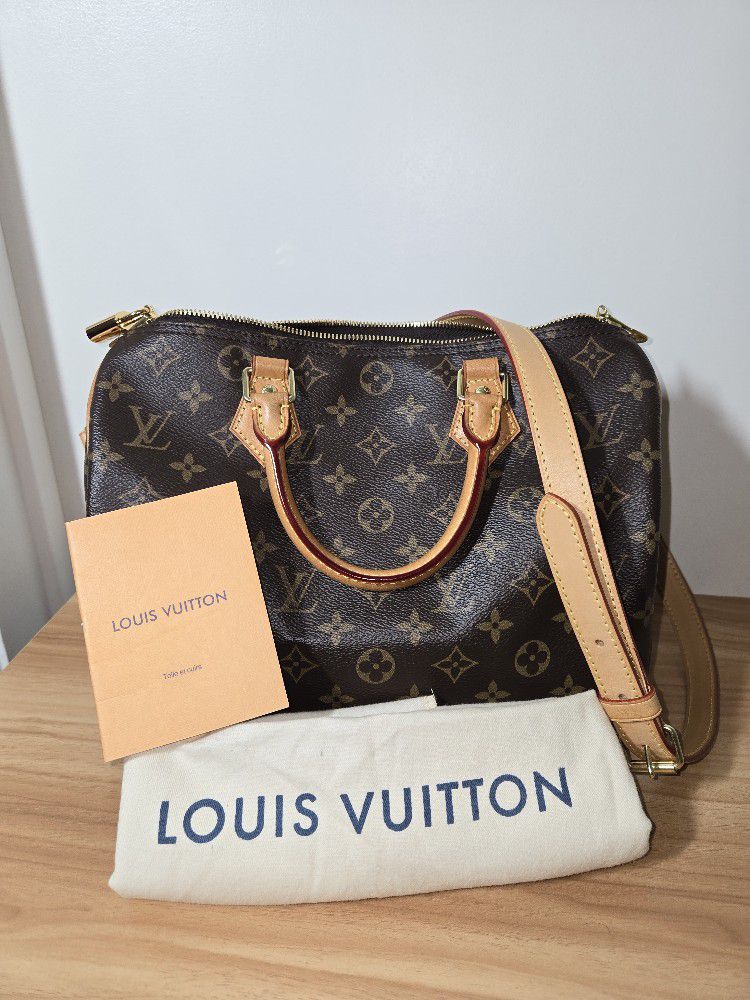 Louis Vuitton Bandouliere 30 Crossbody Bag