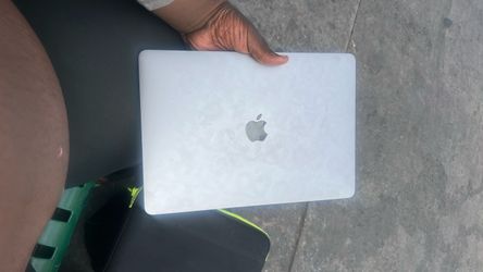 Apple MacBook Laptop
