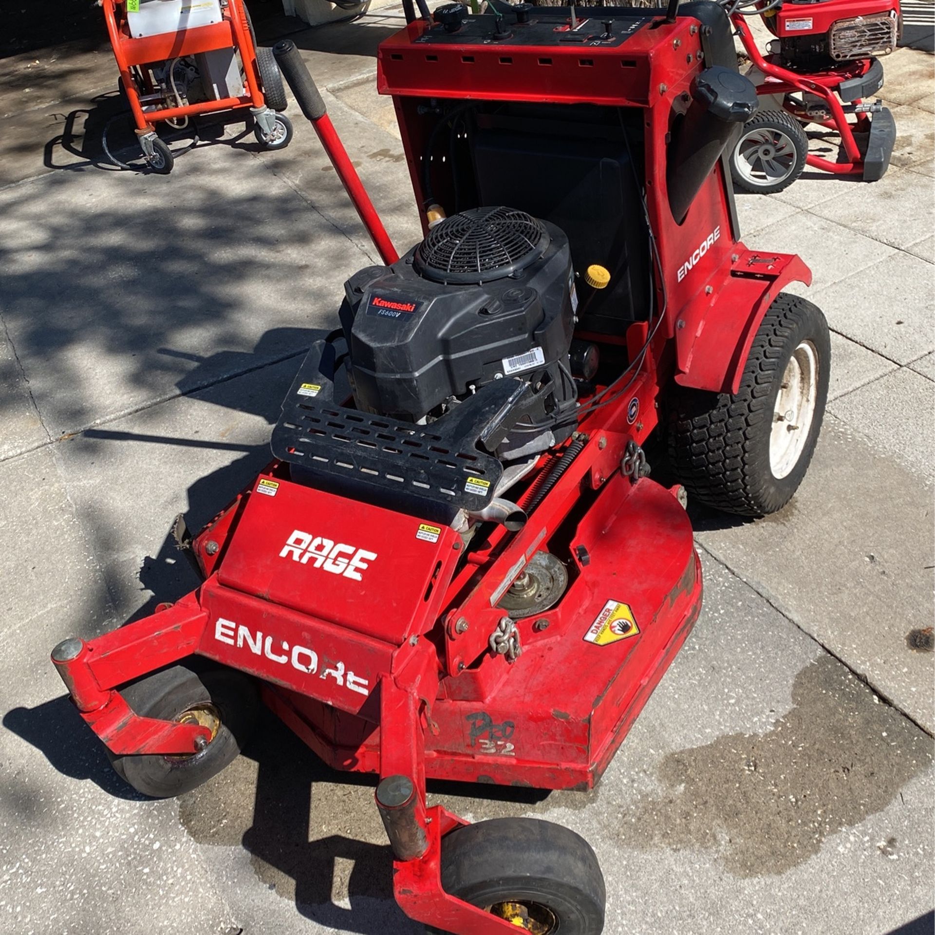 Encore Rage Stand On Pro 32 Mower