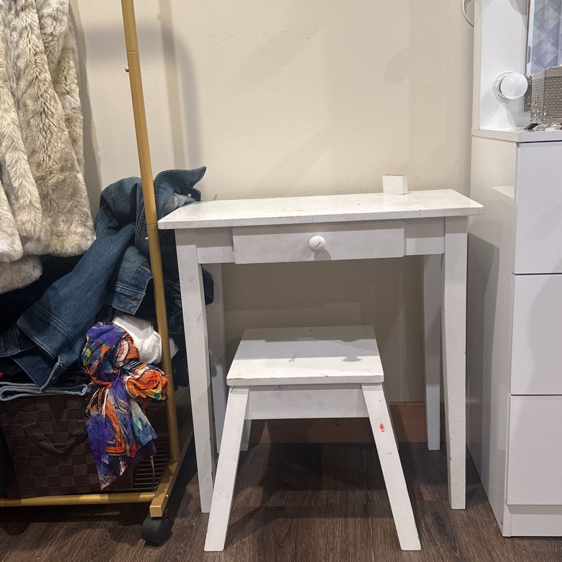 Mini Desk And Chair 