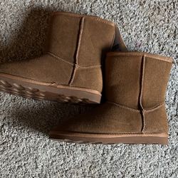 Brand New Beige Boots 