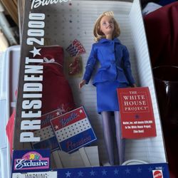 2000 President Barbie Doll 