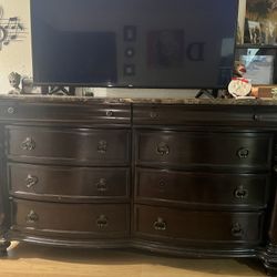 Bedroom Dresser And Night Stands