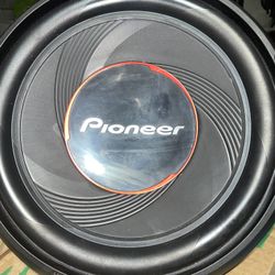 Pioneer 12 inch sub