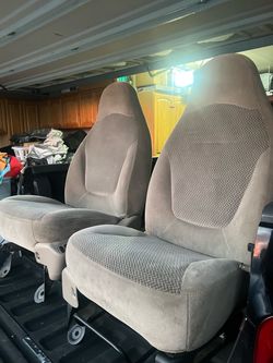 Pair of Front Seats for Ford Expedition / F-150 1997–2004