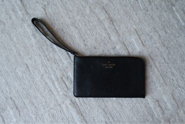 Kate Spade Lucy Wristlet Black Pebble Leather