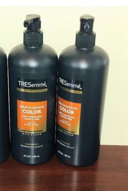 TRESemmé Keratin Smooth Color Shampoo 28 oz