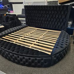 Gourges Round Shape With Storage Bed Black Velvet Queen: $799 King: $989