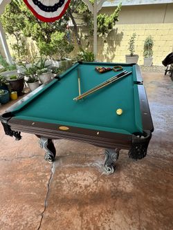 8ft Pool Table
