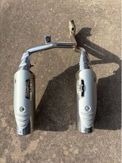 OEM Triumph Speed Triple 1050 exhaust