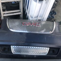 2008-11 GMC Yukon Front Bumper Assembly 