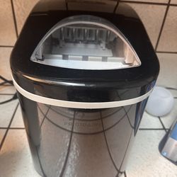 Frigidaire Ice Maker