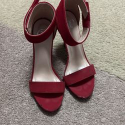 Red heels 👠 