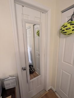 Hanging mirror
