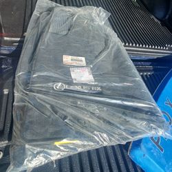 Lexus RX carpet floor mats 4 peice set