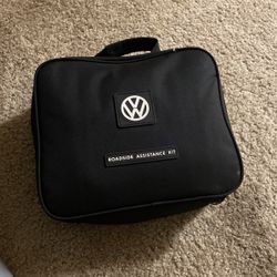 Volkswagen Road Assitance  Kit With Everything Brand New 