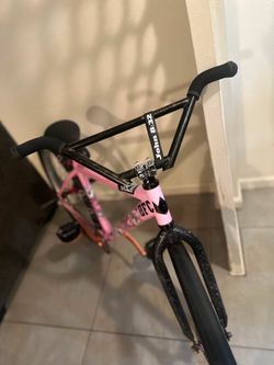 Throne x chad (read description)