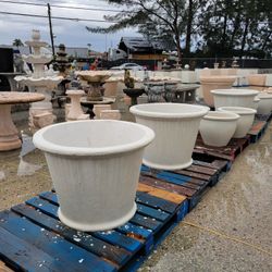 Concrete Stone Planter / Cement Backyard Patio PotP Garden Planters