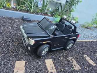 GMC Denali Kids Ride-On Truck - Black