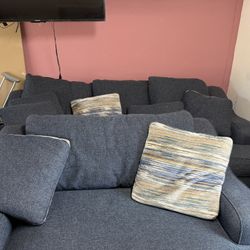 Jerome’s 2 Piece Couch And Loveseat