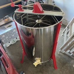 Honey Extractor 
