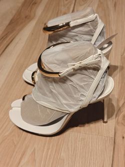 New Steve Madden Tia Shoes Size 9
