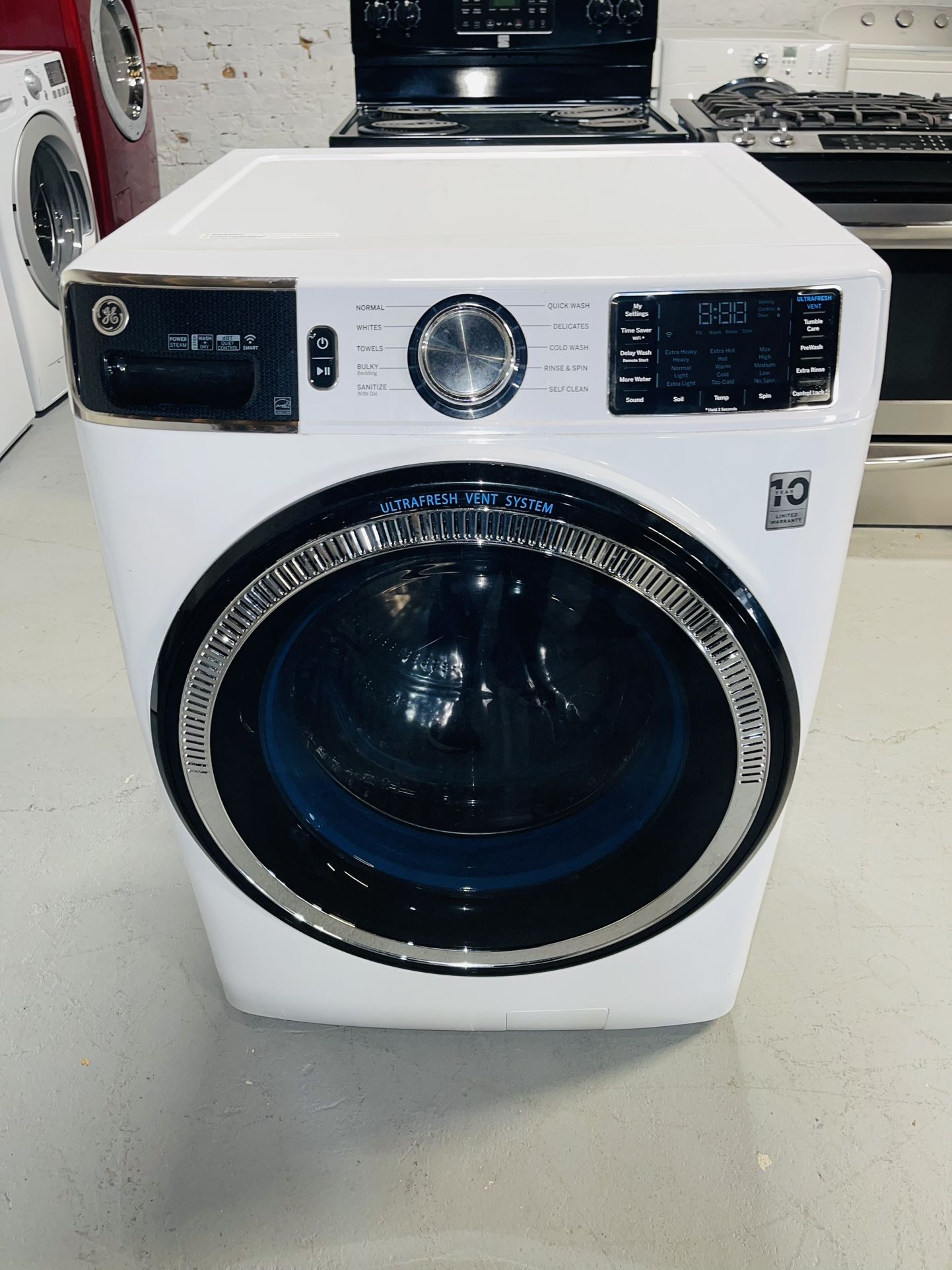 GE 5.0 cu. ft. Washer, one receipt for 90 days warranty