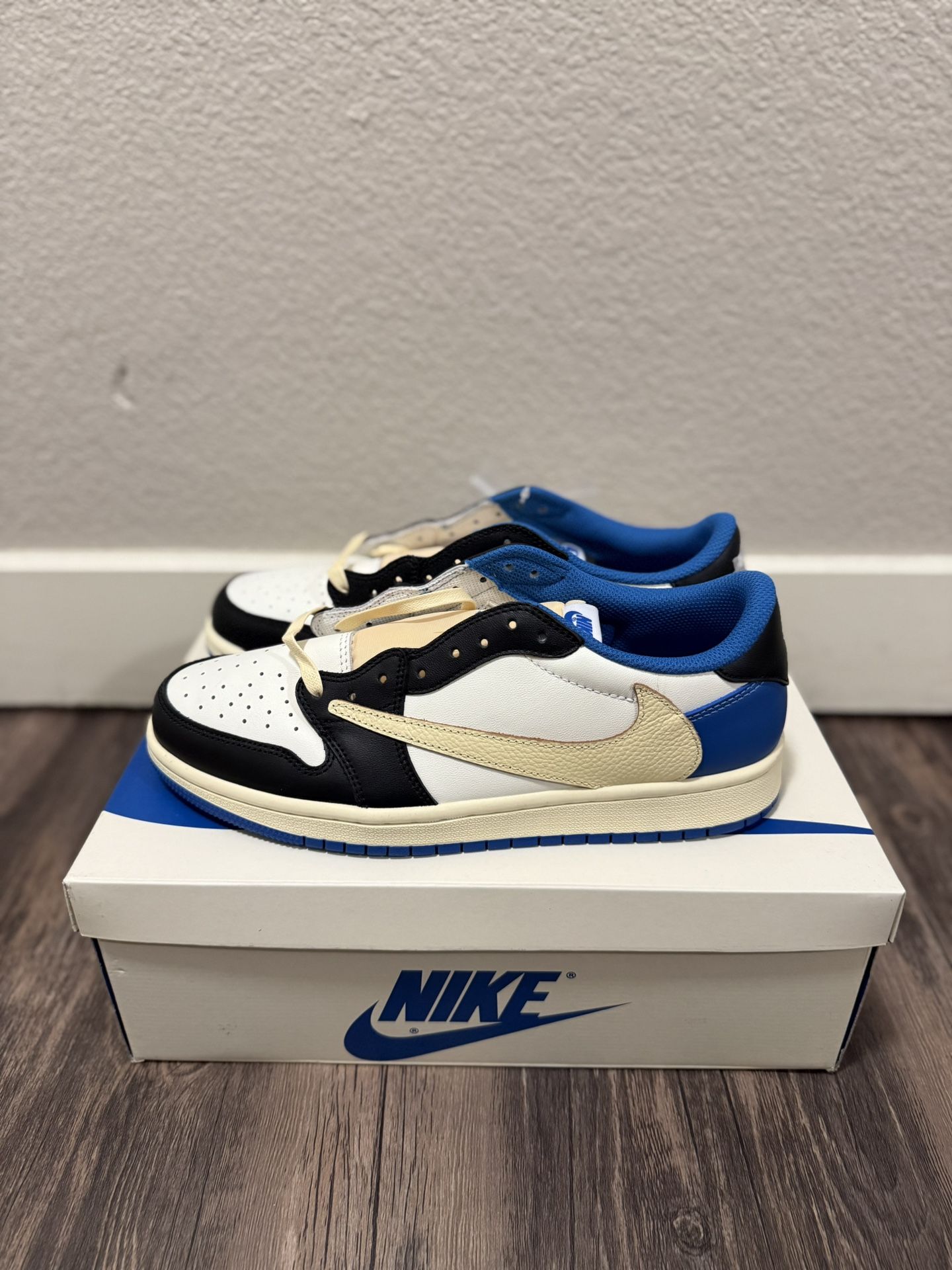 Travis’s Scott X Nike Fragments Size 9 And 10