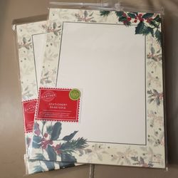 Christmas HOLLY Printer Stationary!  New In Package. 