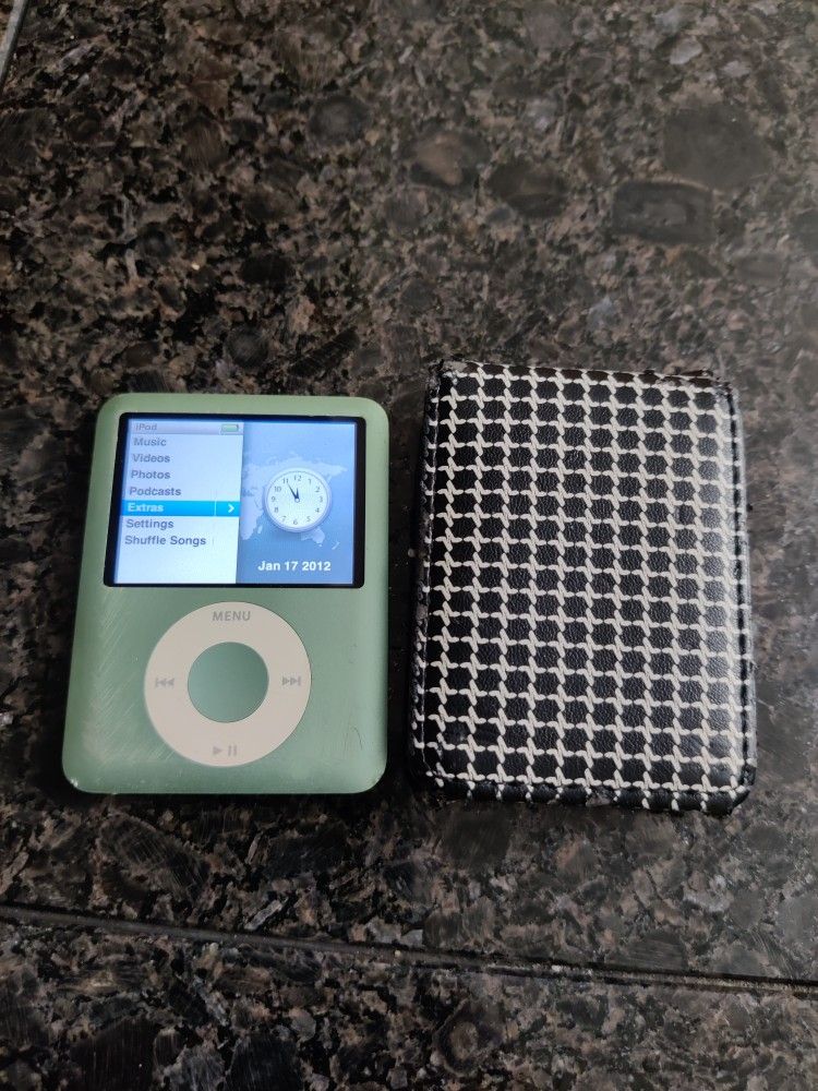 Apple iPod Nano 3rd Generation 8gb