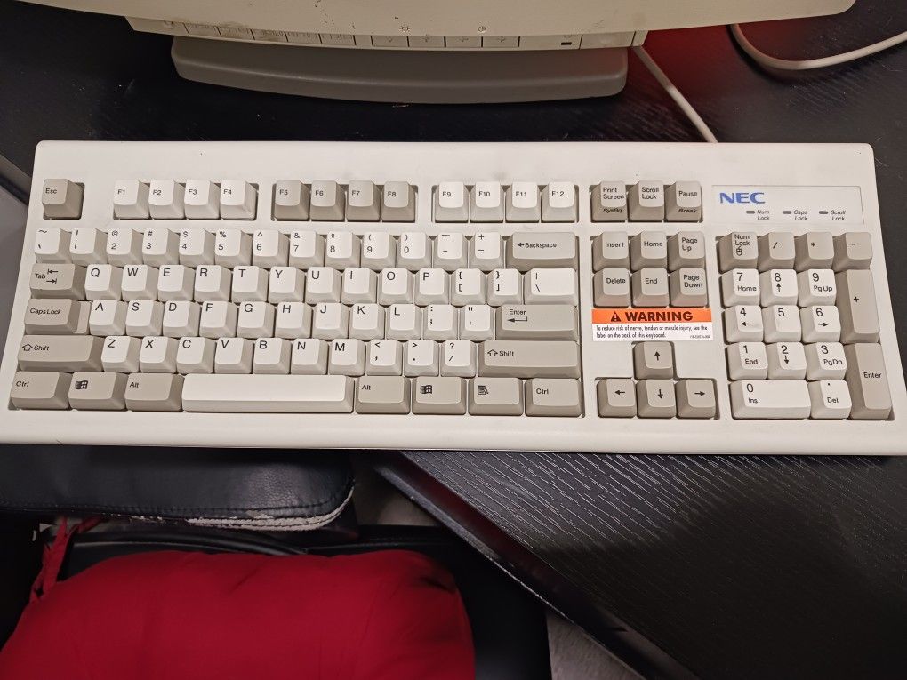 Vintage Computer Keyboard Clicky Keys