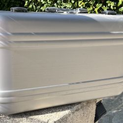 Zero Haliburton Travel & Camera Case
