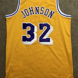 Retro Throwback Los Angeles Lakers ‘Magic Johson #32’ Classic Basketball Jersey